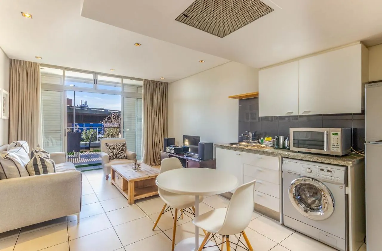 Apartment De Waterkant Studio Apartment, Fully Furnished And Equipped Cape Town